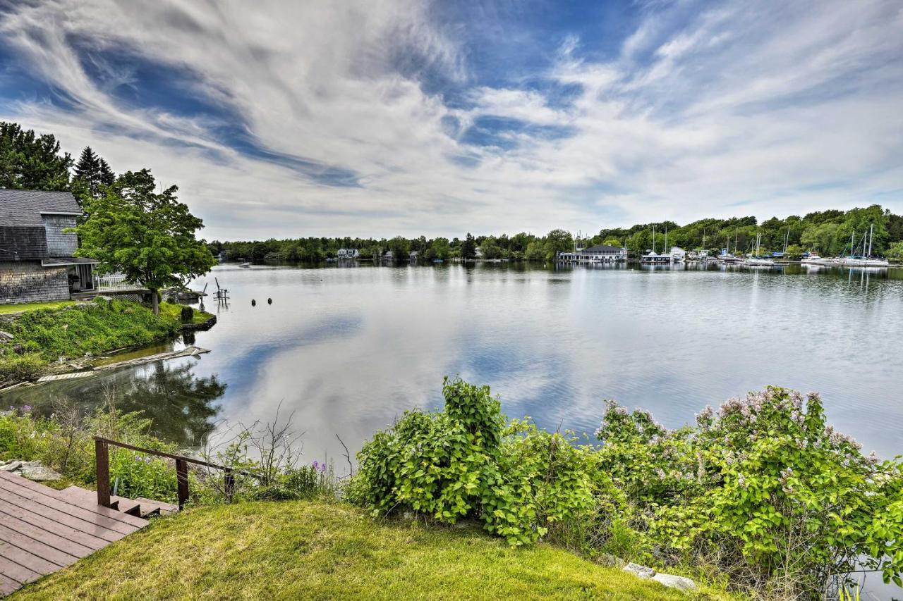 Family Cottage On Chaumont Bay, Walk To Downtown Eksteriør billede